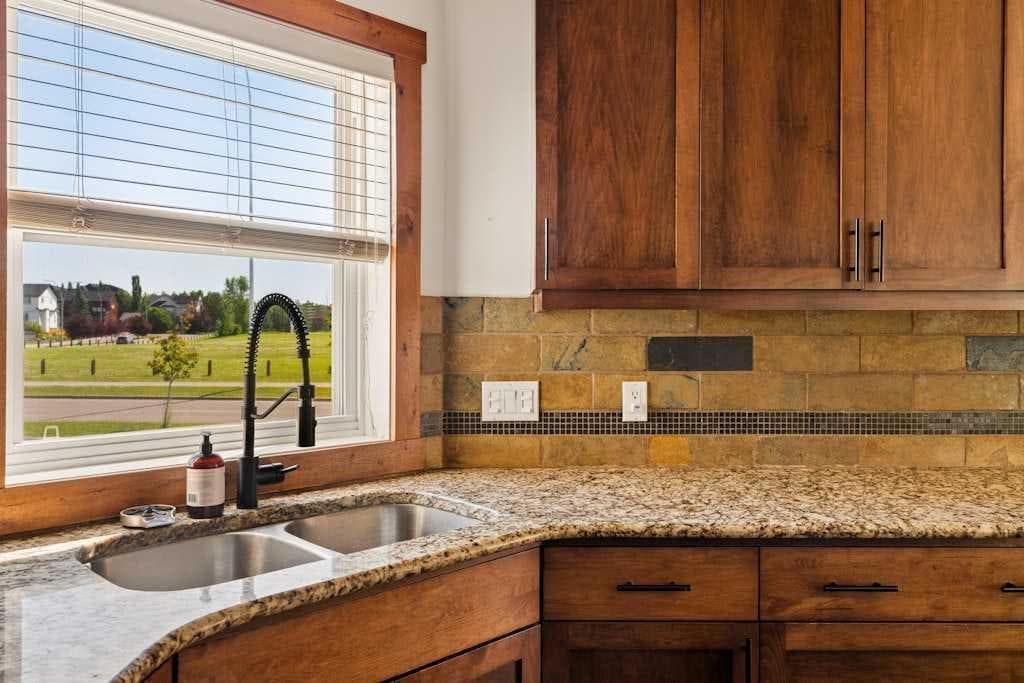 115 Rockmont Court NW