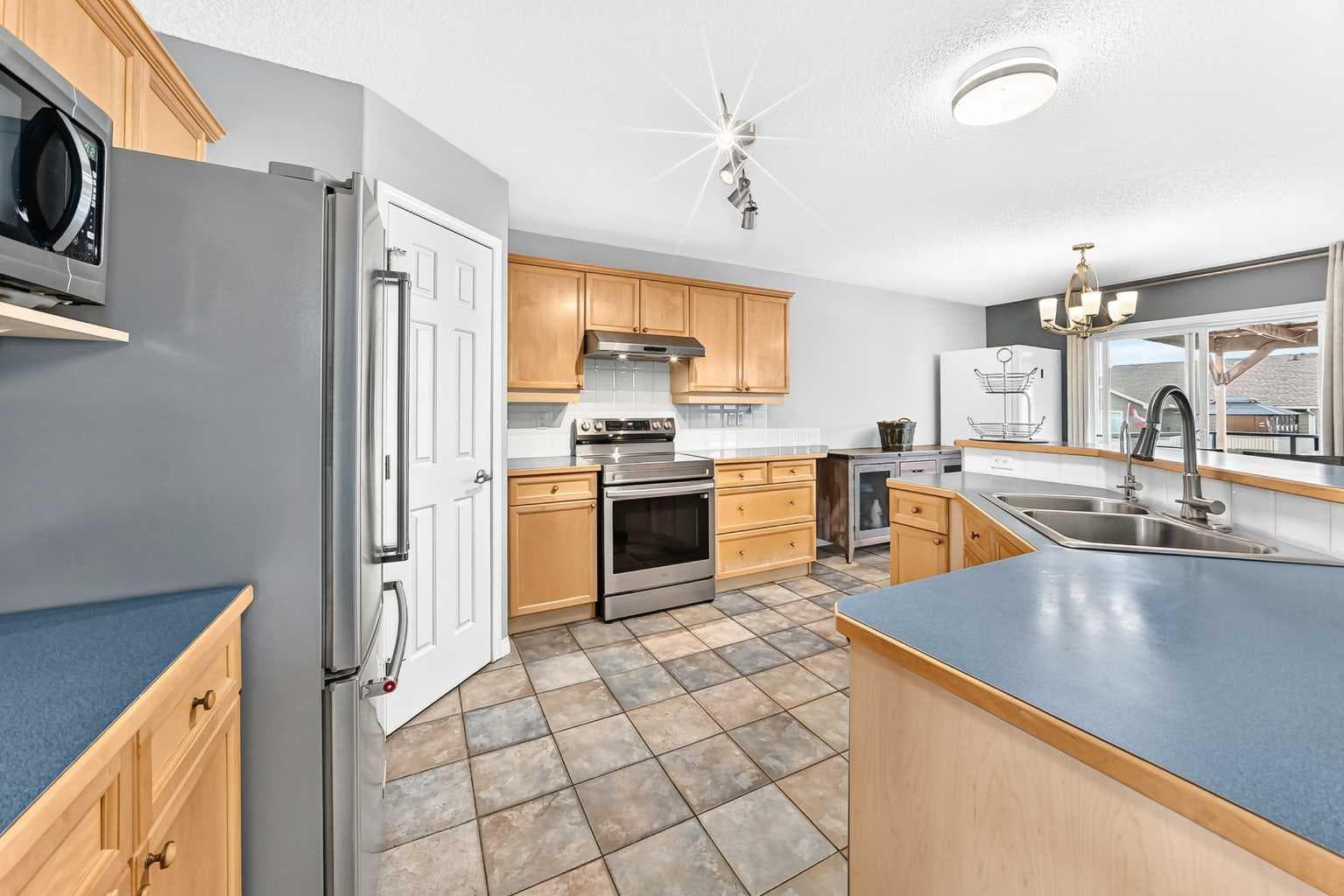 23 Thornbird Way SE