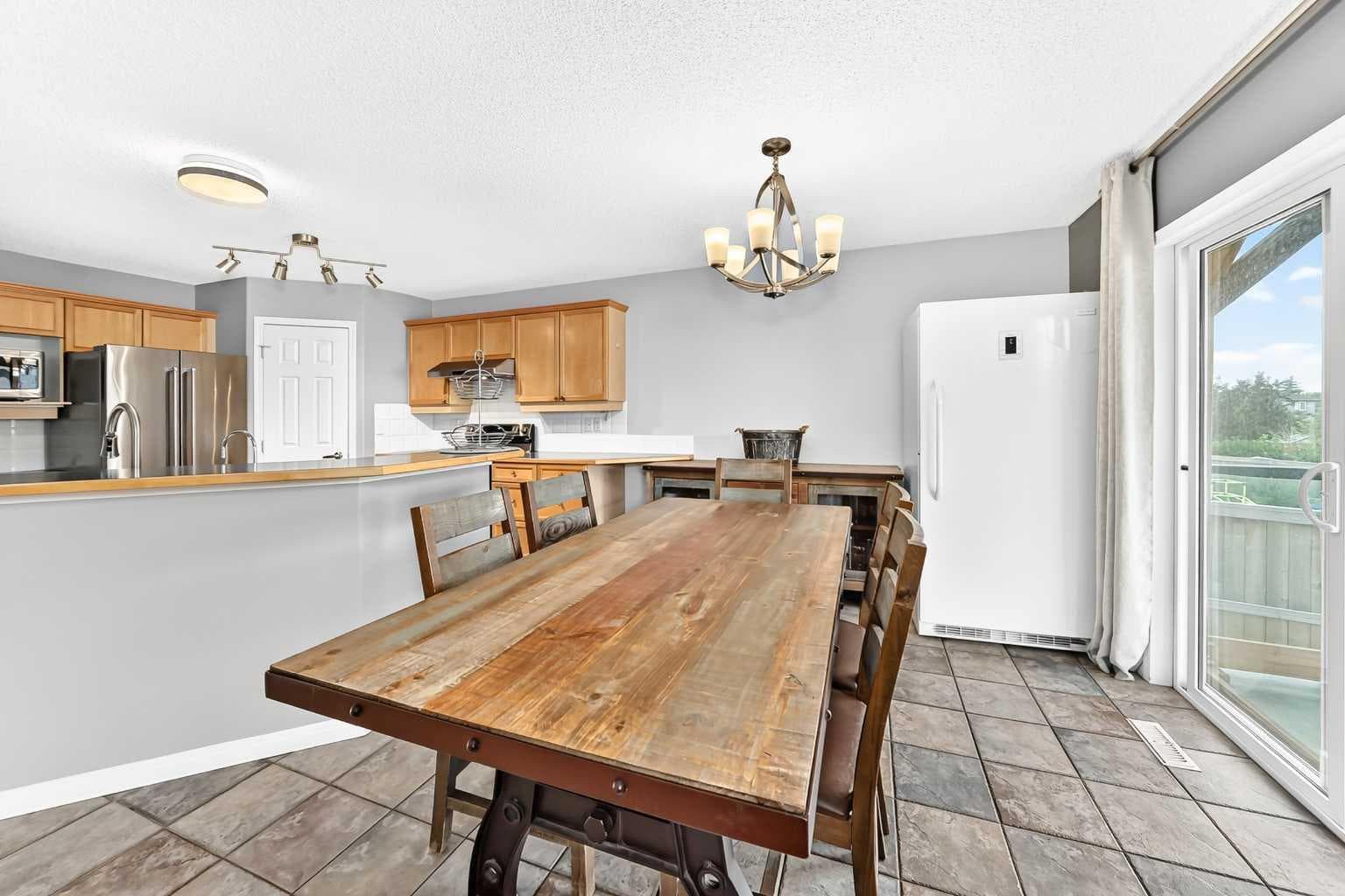 23 Thornbird Way SE