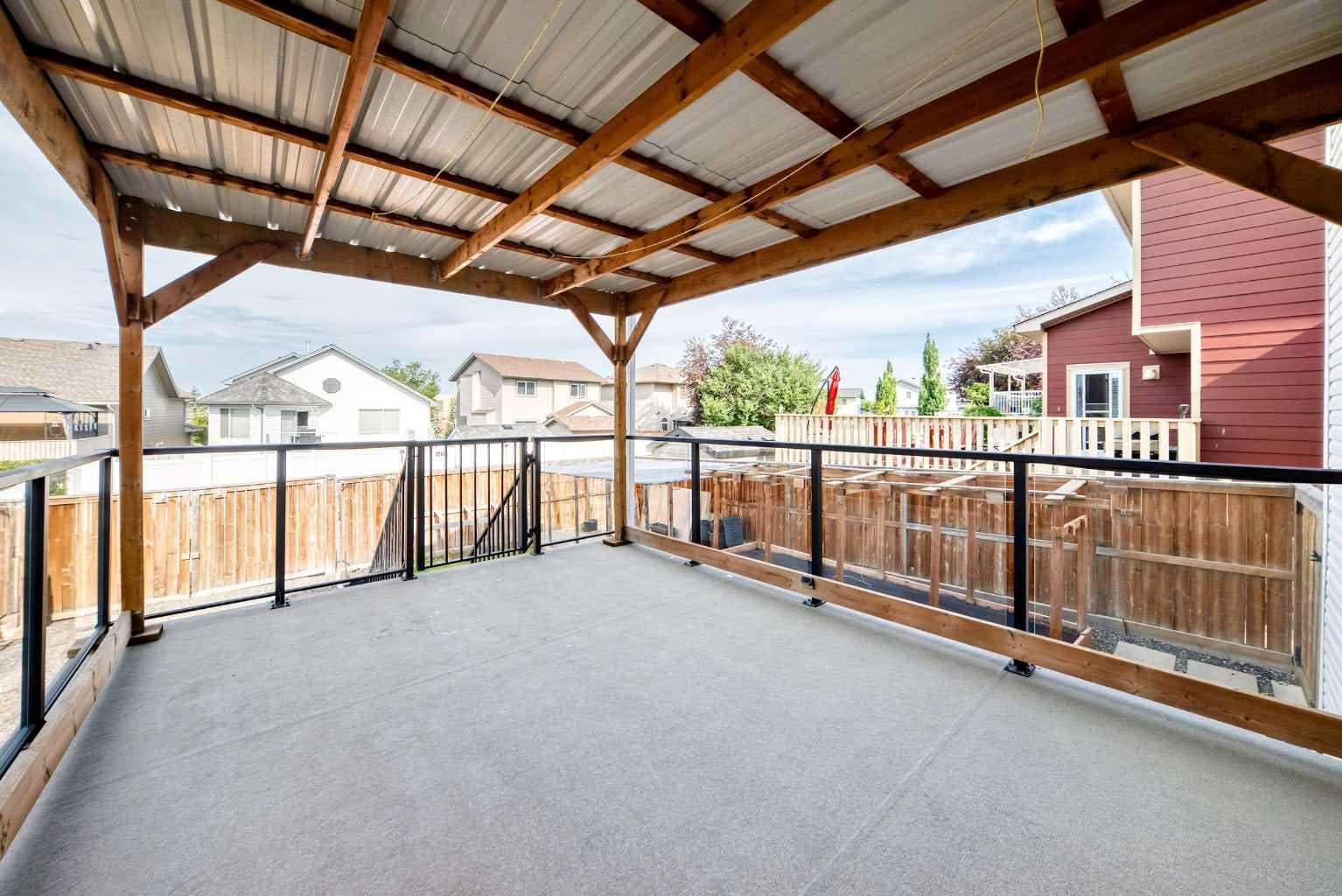 23 Thornbird Way SE