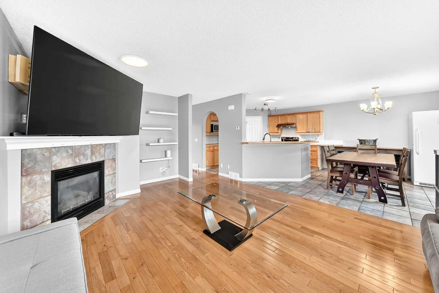 23 Thornbird Way SE