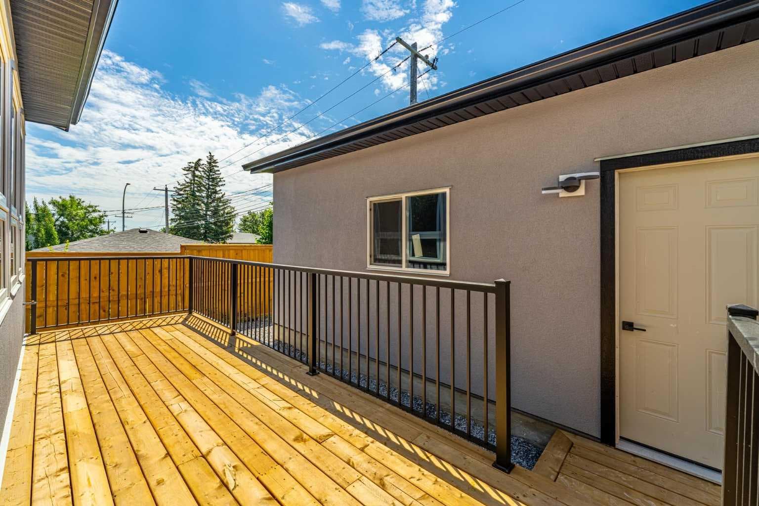 421 Hendon Drive NW