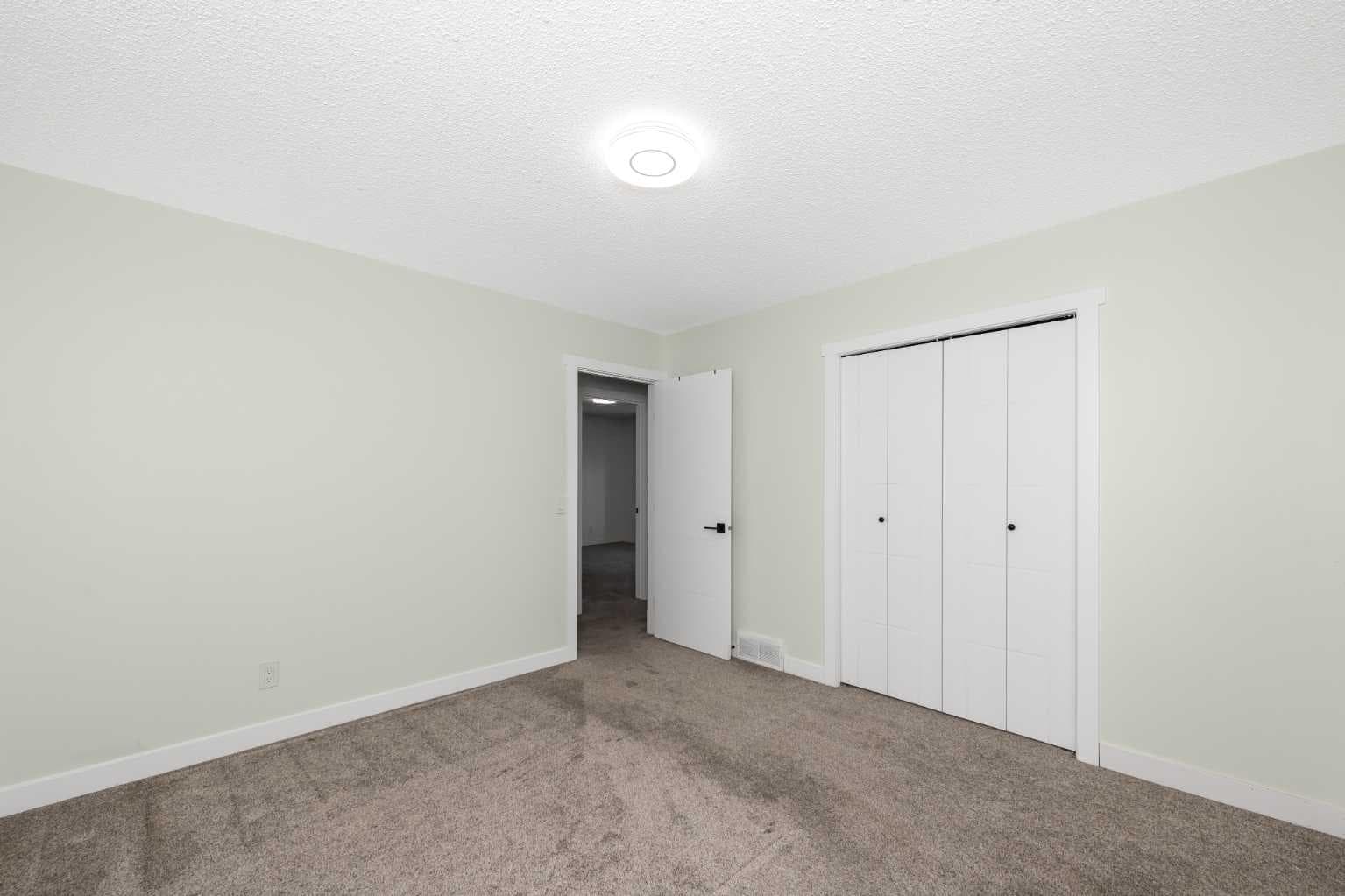 98 Del Ray Road NE