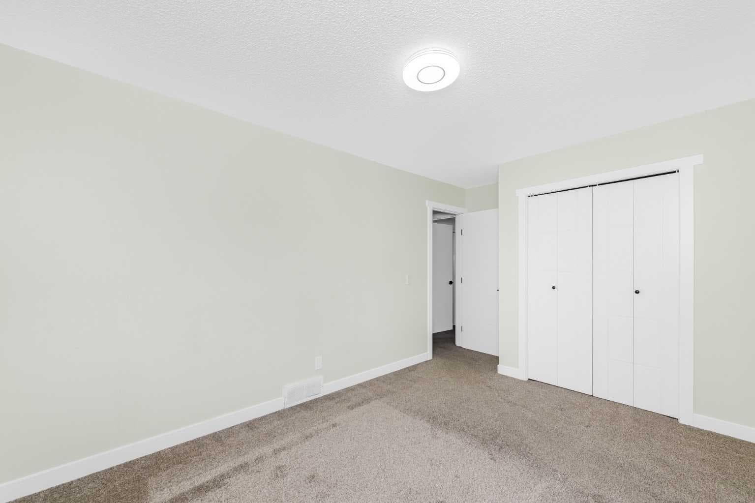98 Del Ray Road NE
