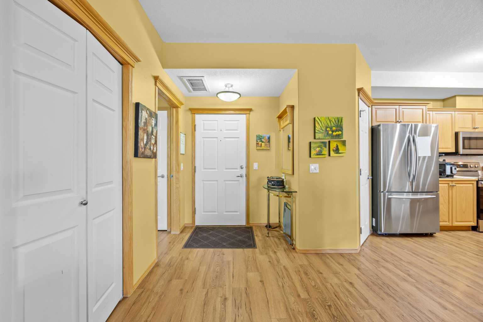 225, 15 Everstone Drive SW