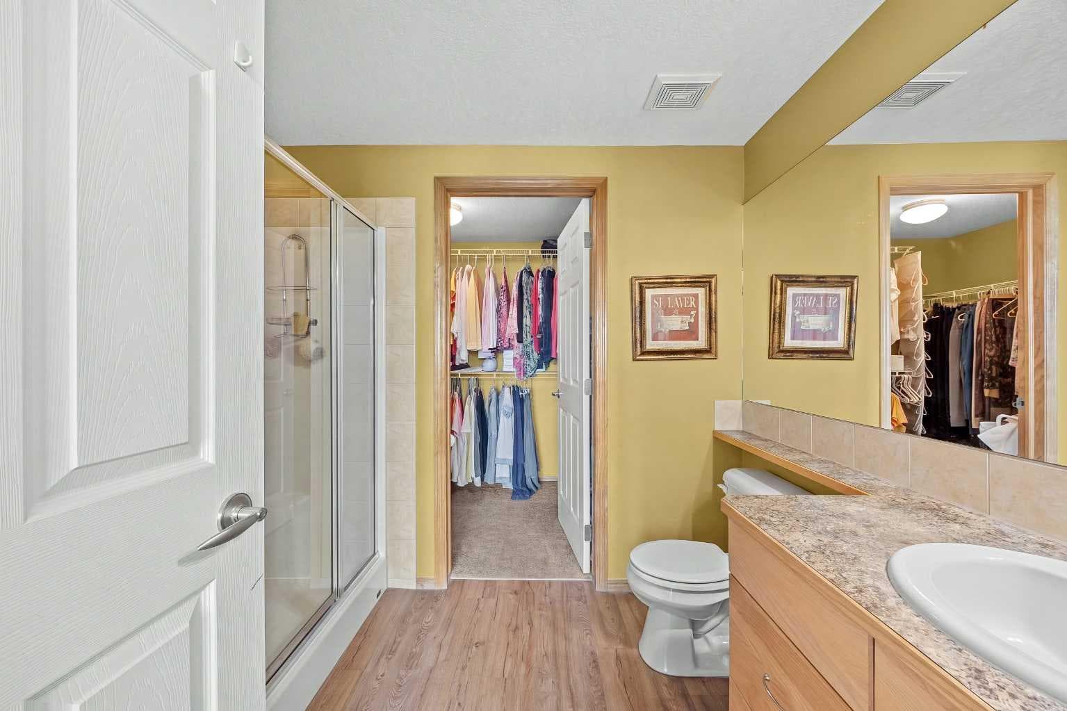 225, 15 Everstone Drive SW