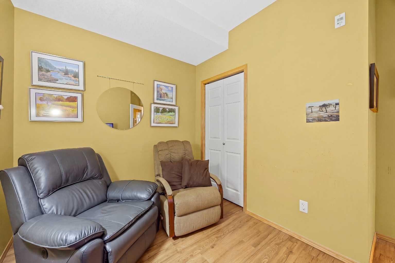 225, 15 Everstone Drive SW