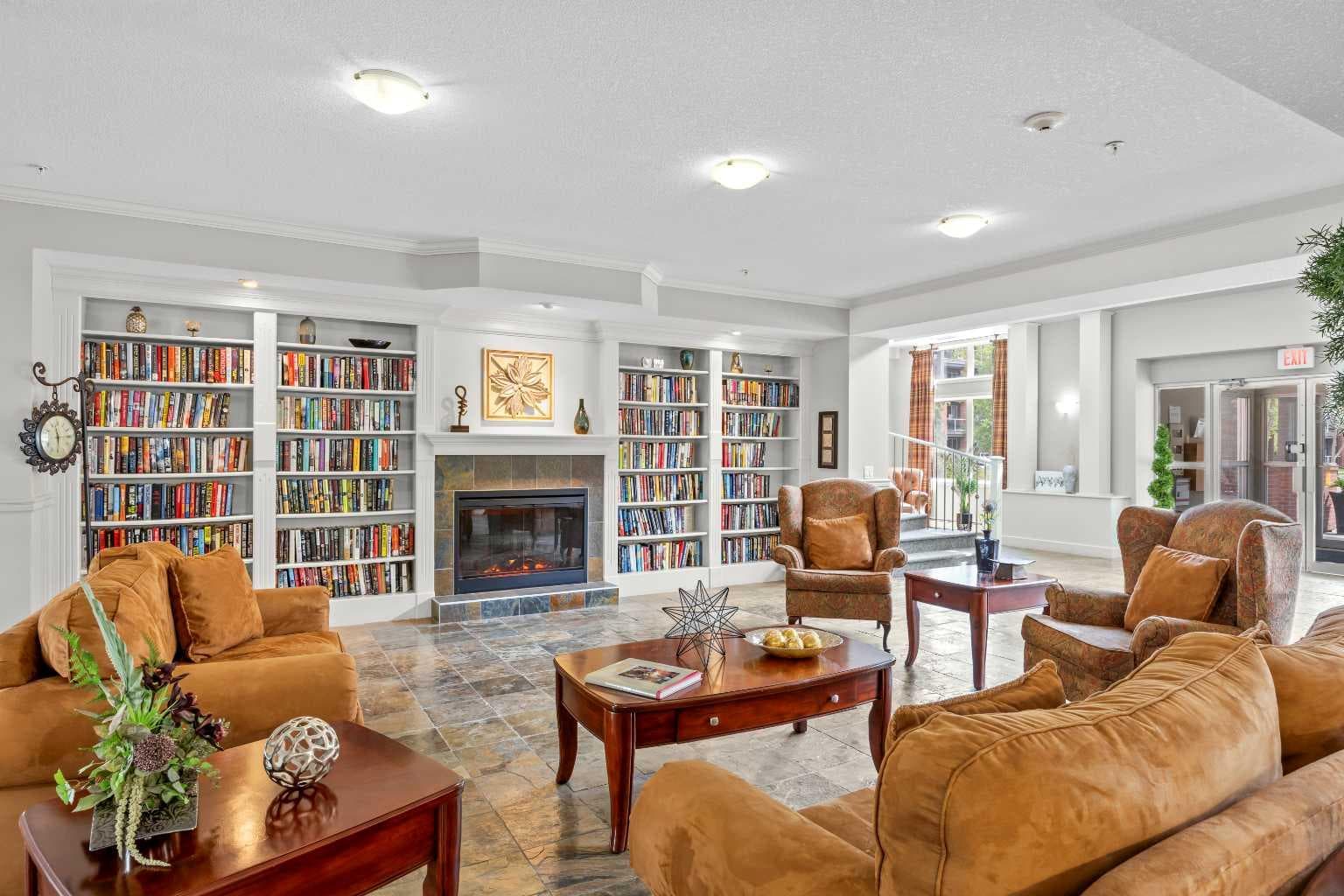 225, 15 Everstone Drive SW