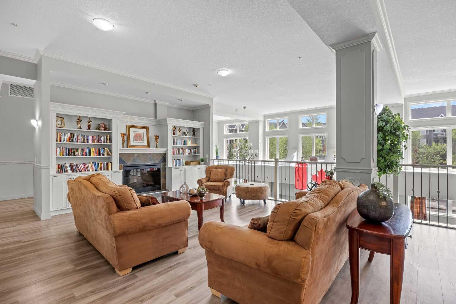 225, 15 Everstone Drive SW