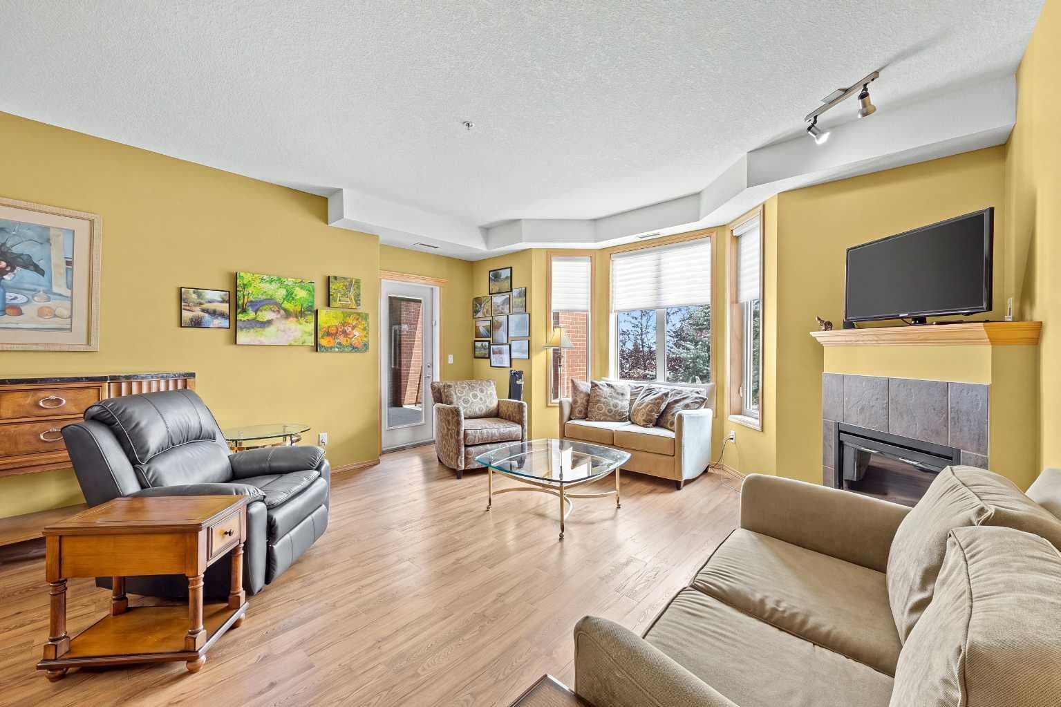 225, 15 Everstone Drive SW