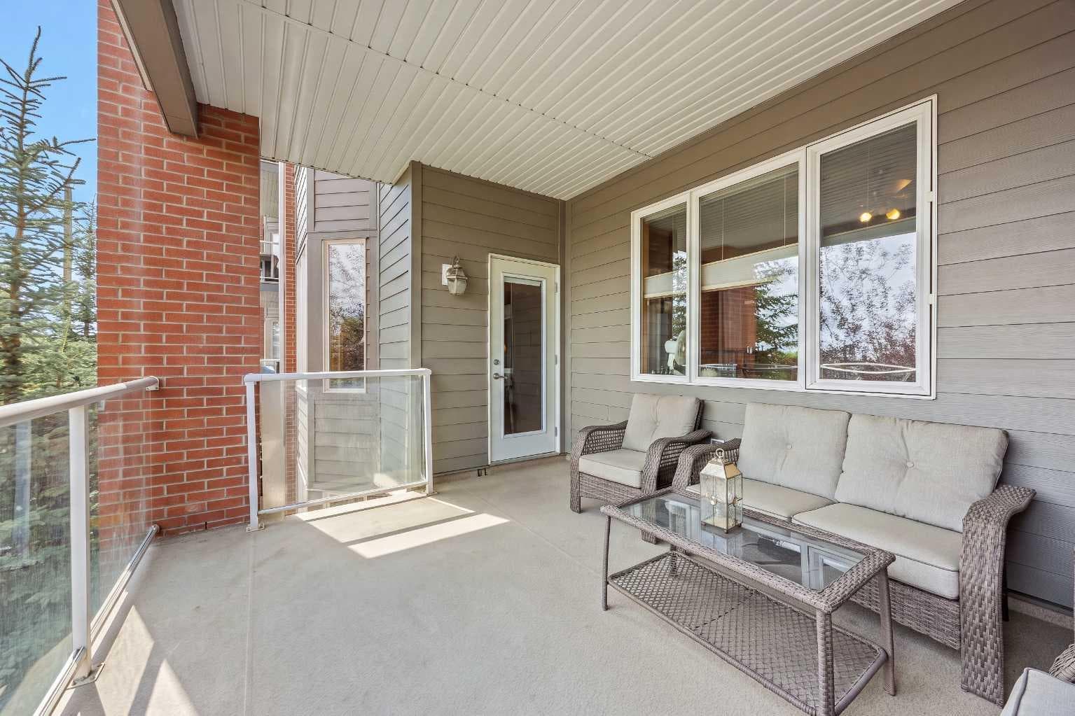 225, 15 Everstone Drive SW