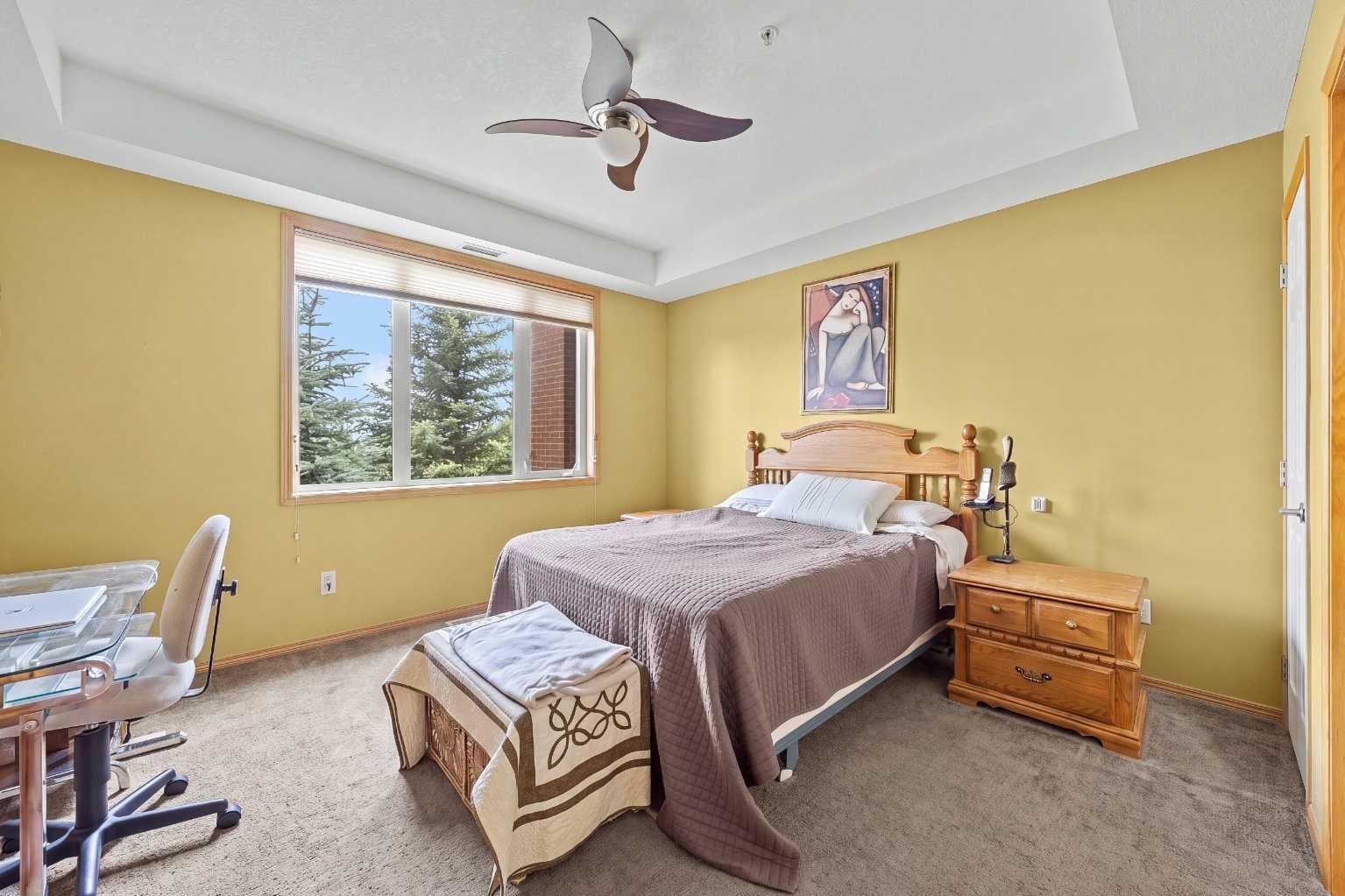 225, 15 Everstone Drive SW