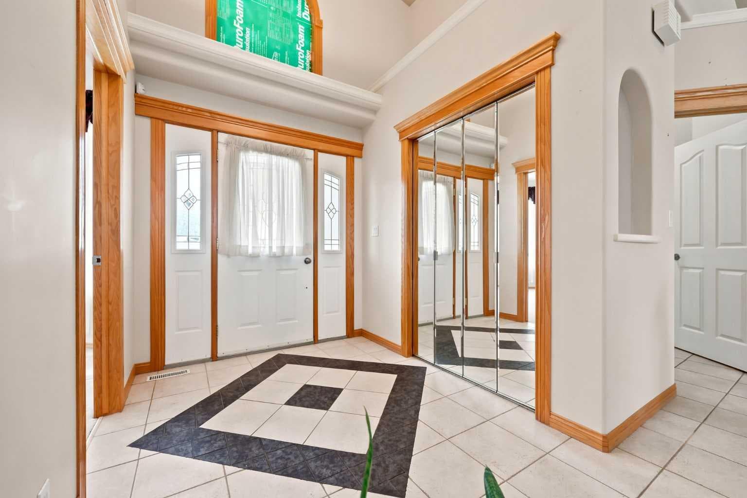 16 Arbour Estates View NW