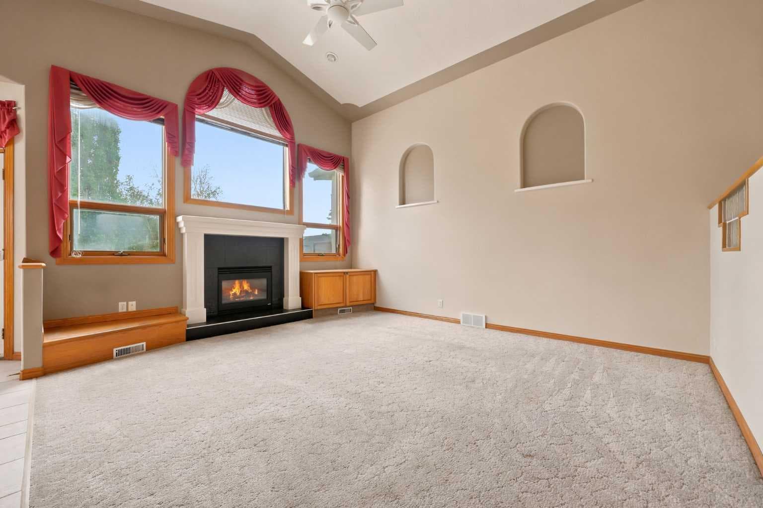 16 Arbour Estates View NW