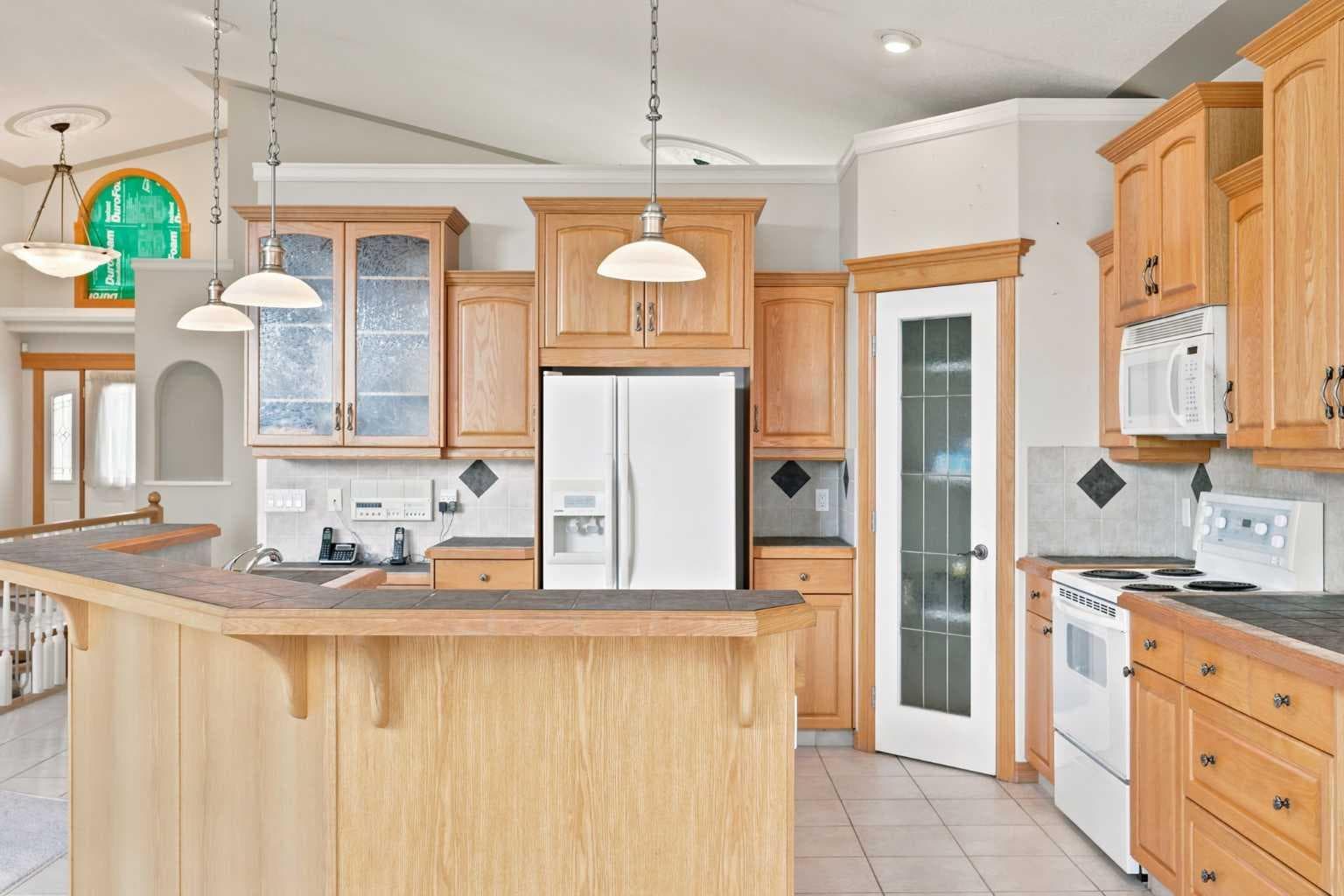 16 Arbour Estates View NW