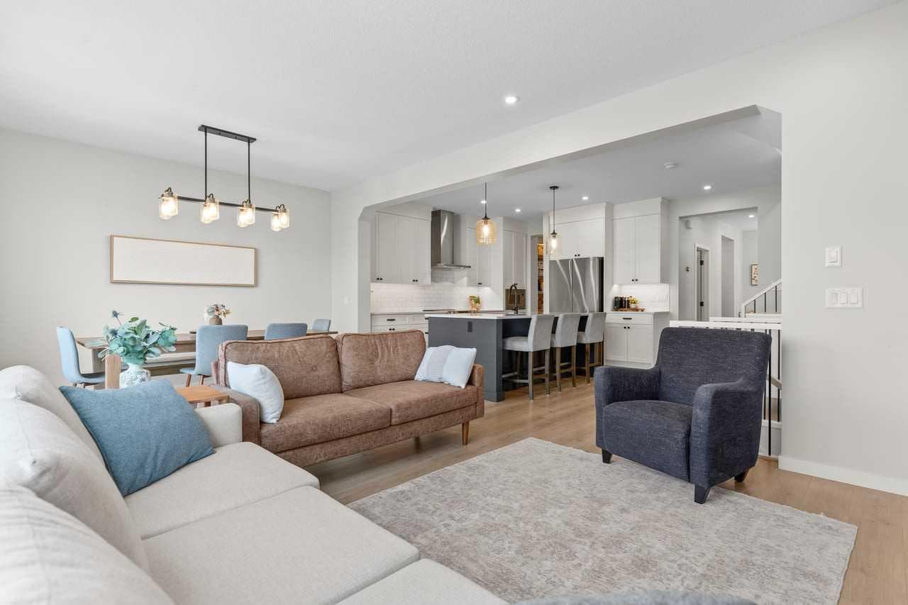 45 Savoy Landing SE