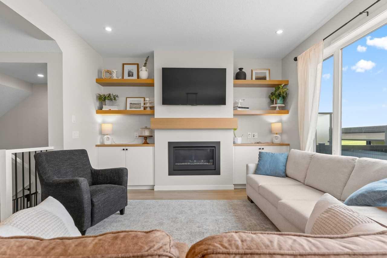 45 Savoy Landing SE