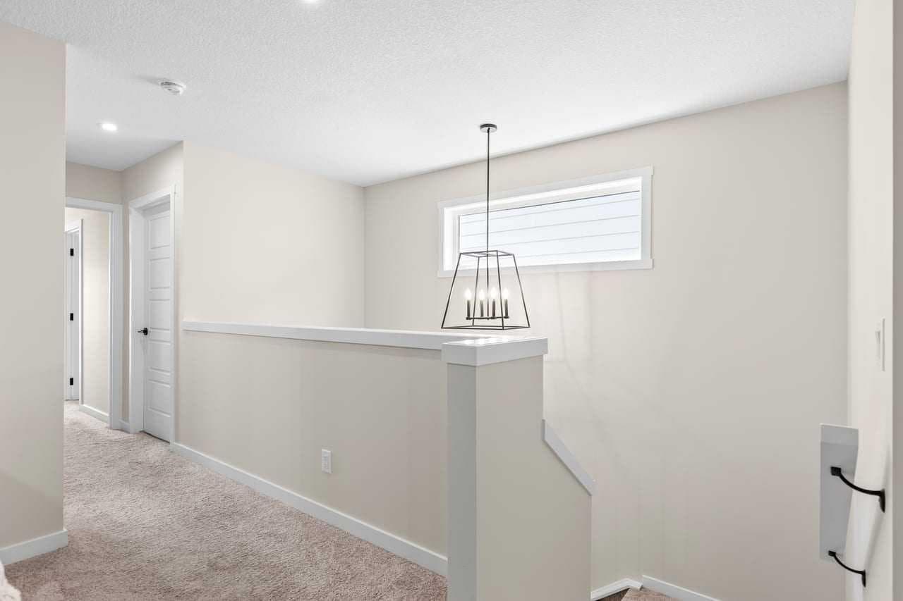 45 Savoy Landing SE