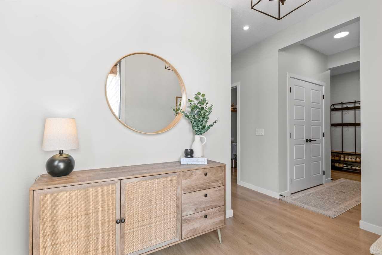 45 Savoy Landing SE