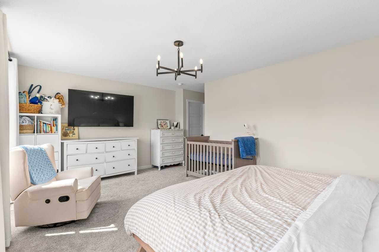45 Savoy Landing SE