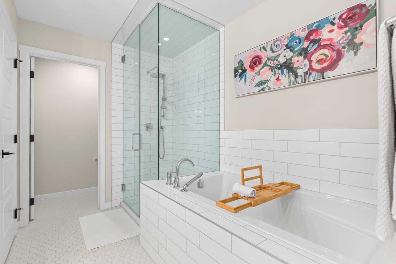 45 Savoy Landing SE