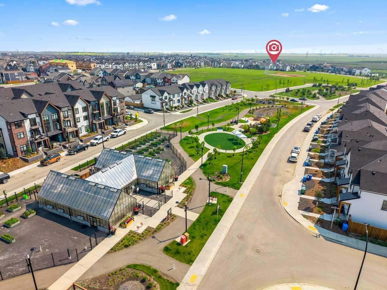 45 Savoy Landing SE