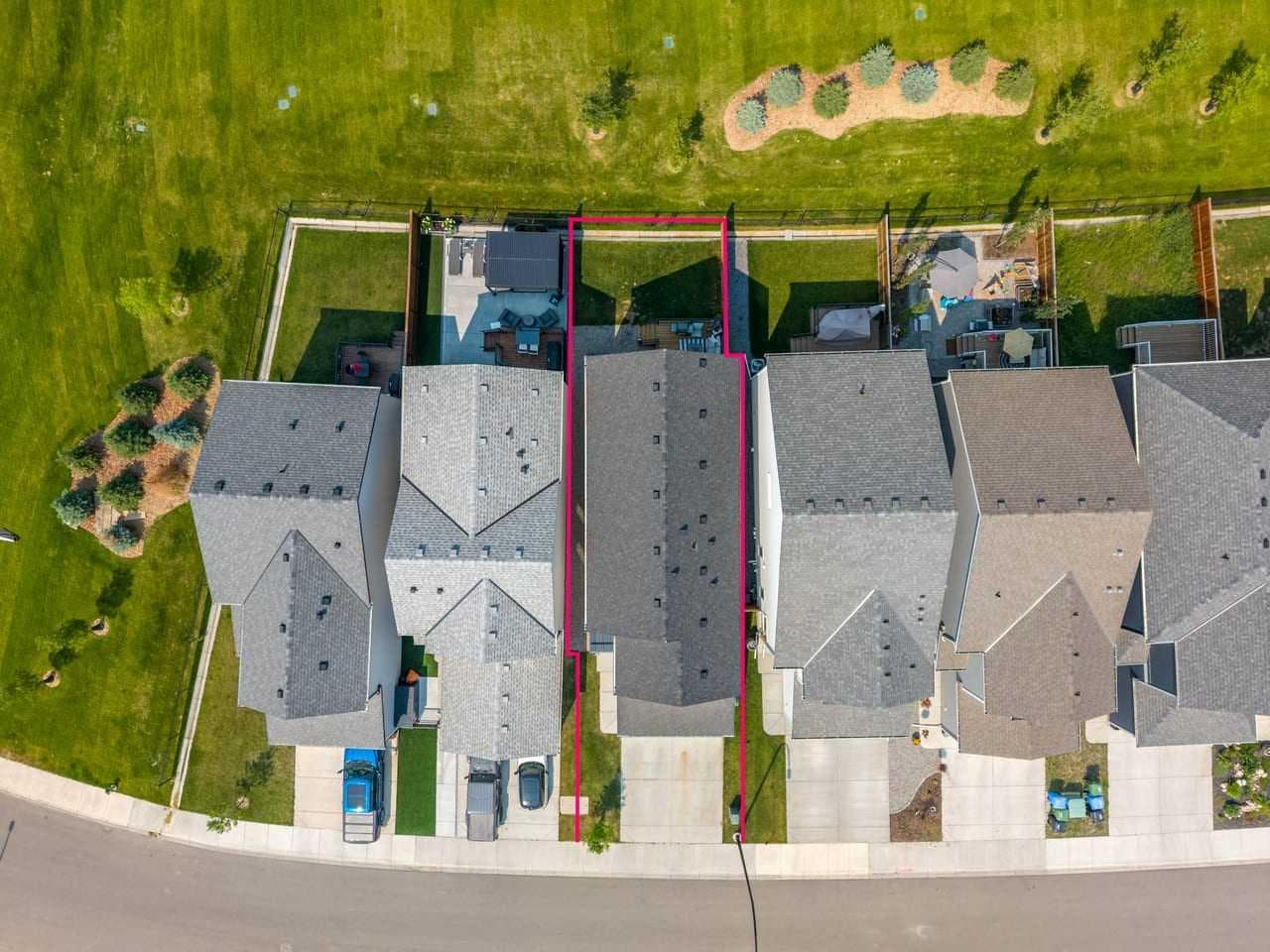 45 Savoy Landing SE