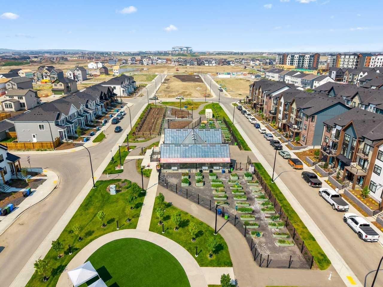 45 Savoy Landing SE