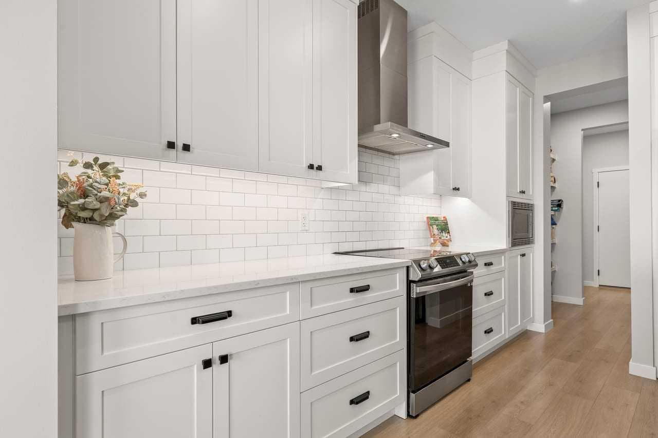 45 Savoy Landing SE