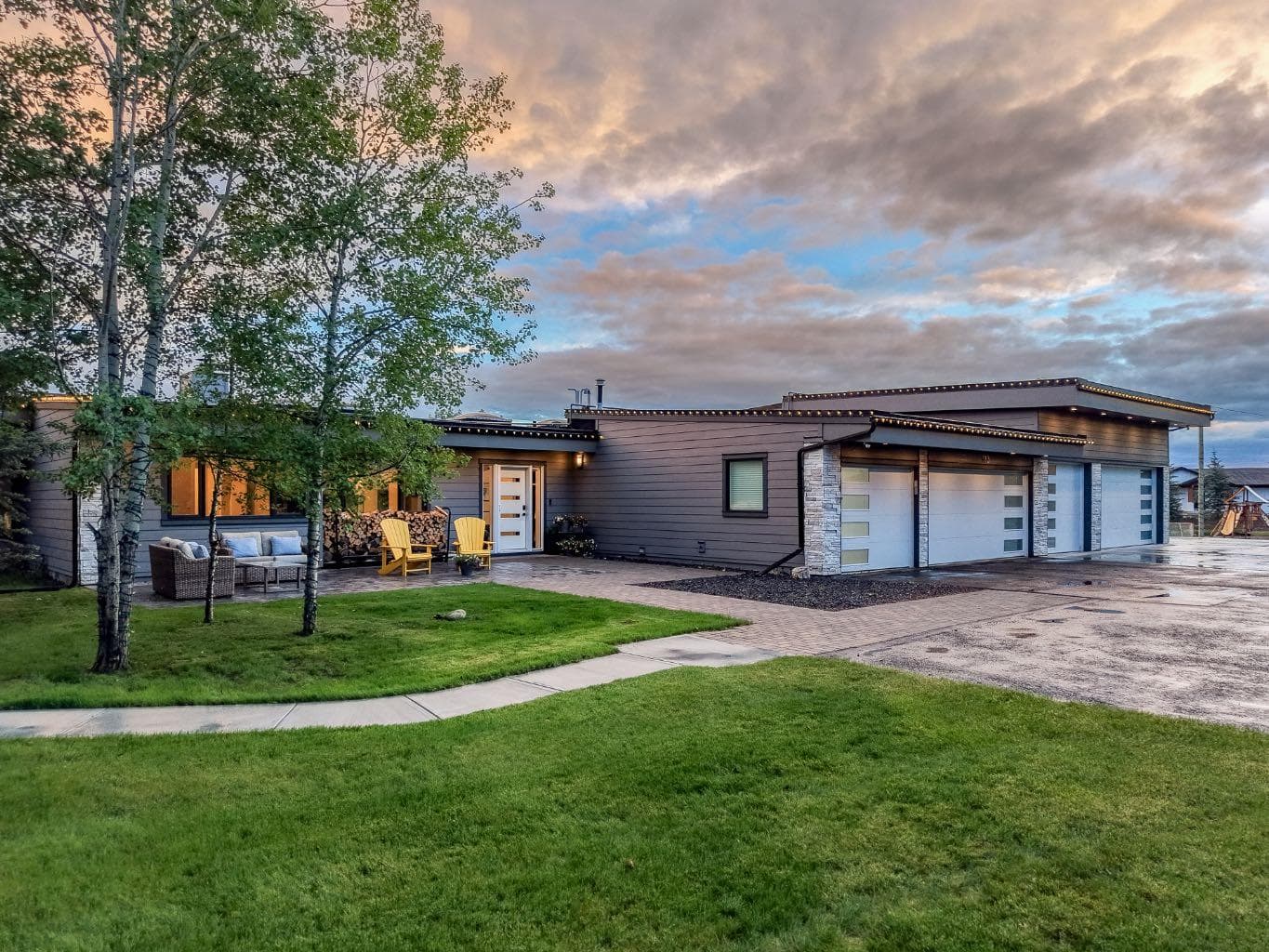183 Pinebrook Way SW