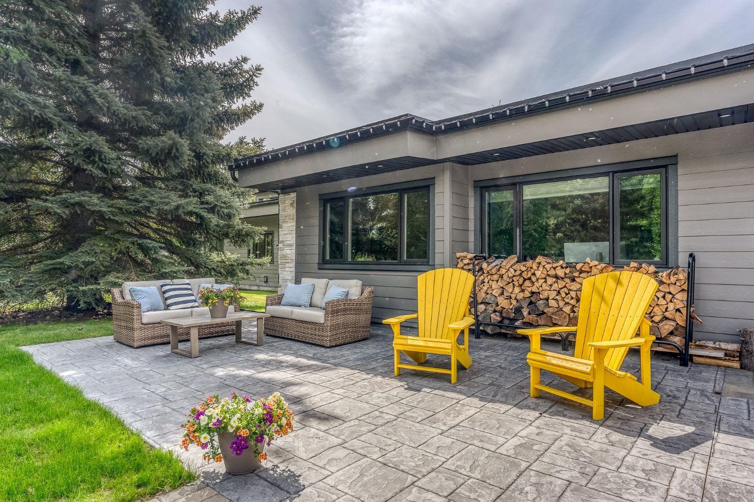 183 Pinebrook Way SW