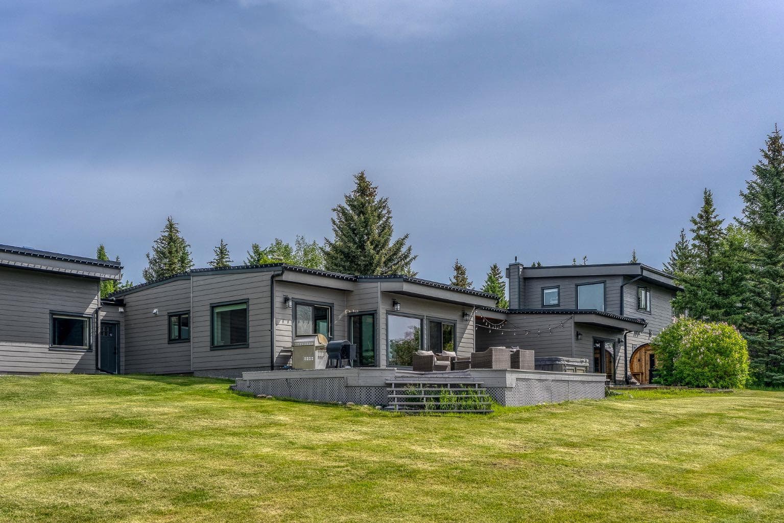 183 Pinebrook Way SW