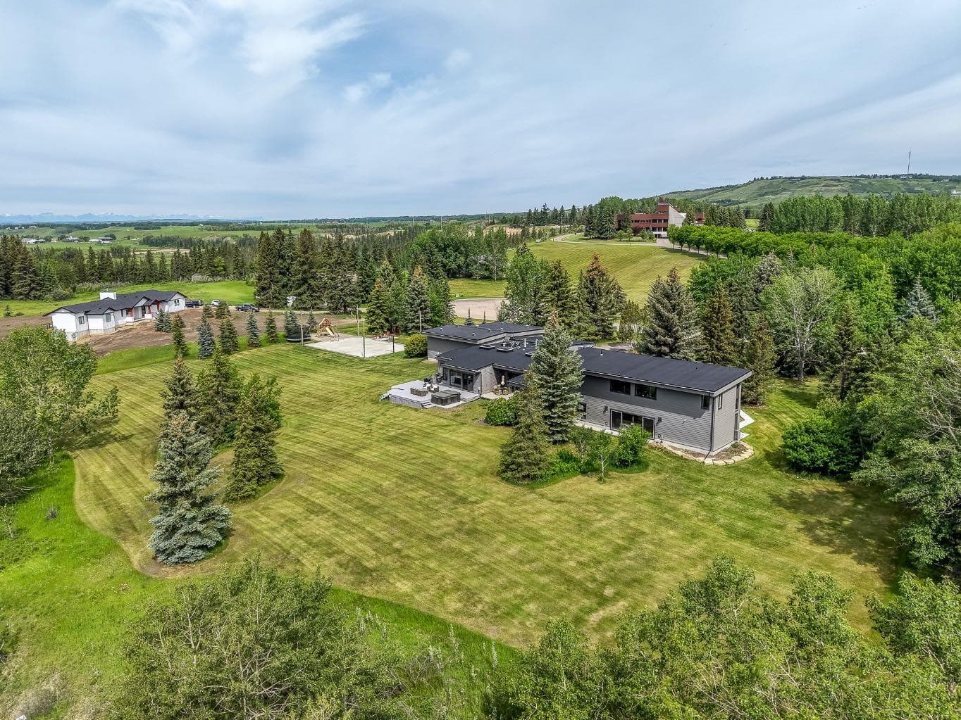 183 Pinebrook Way SW