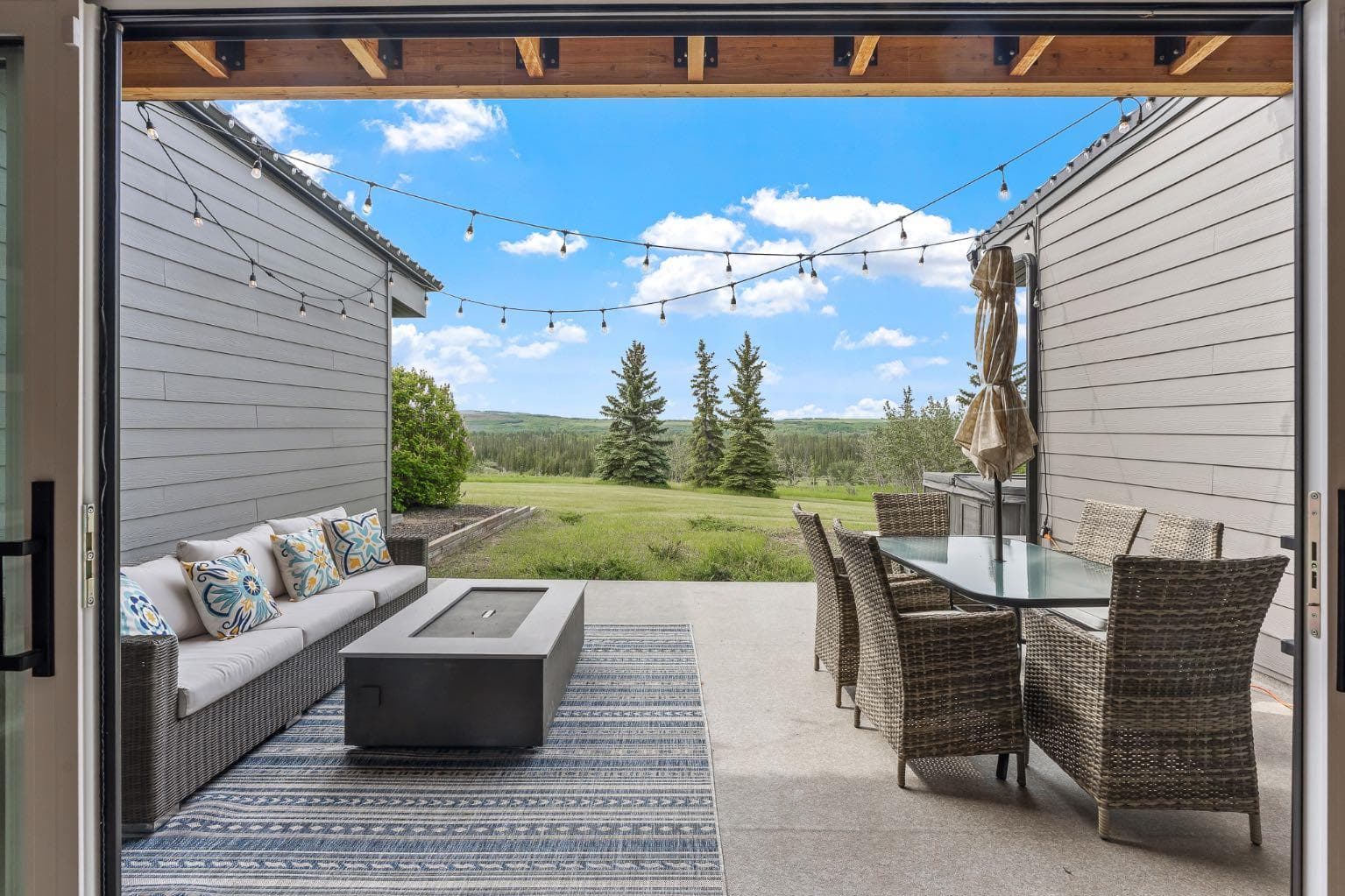 183 Pinebrook Way SW
