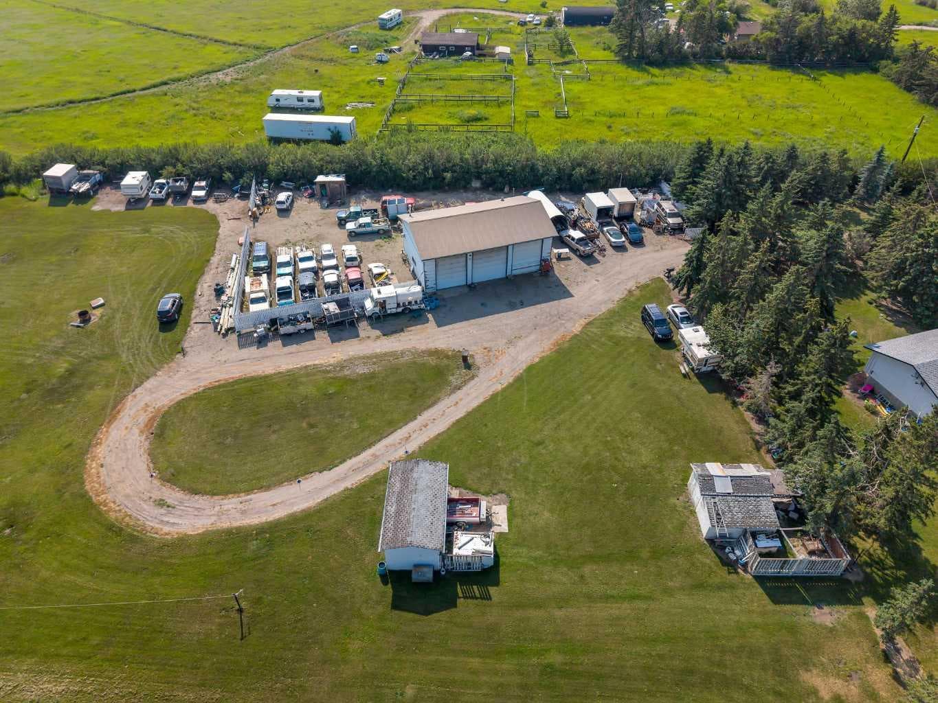 283055 Township Road 250  
