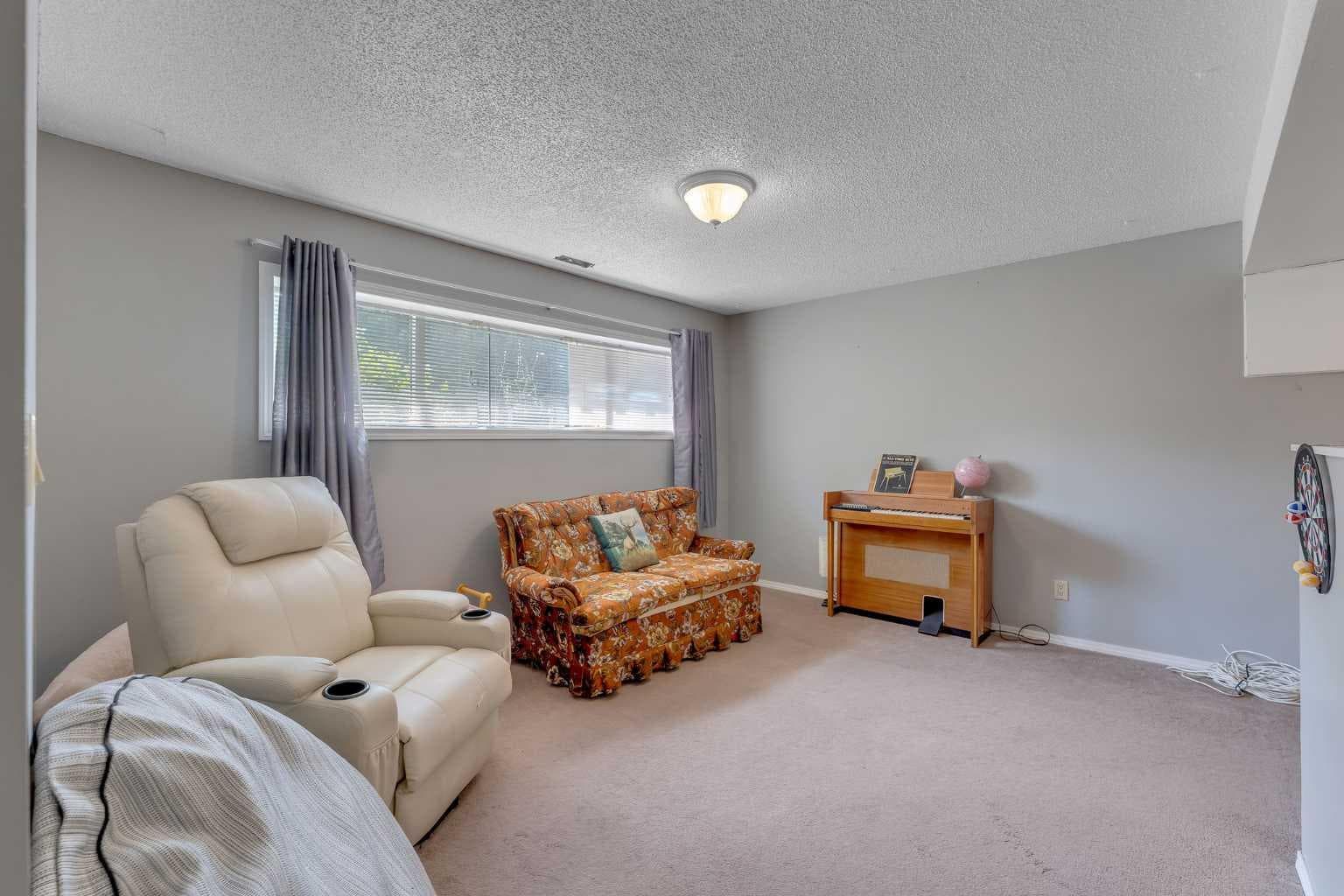 283055 Township Road 250  