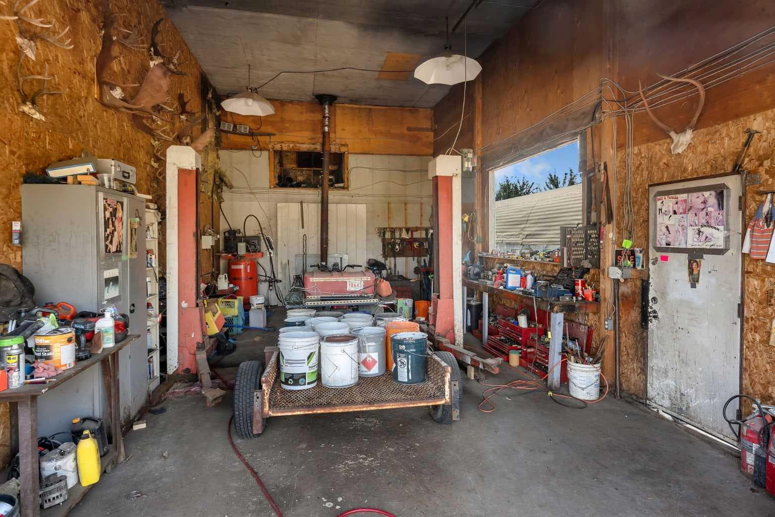 283055 Township Road 250  