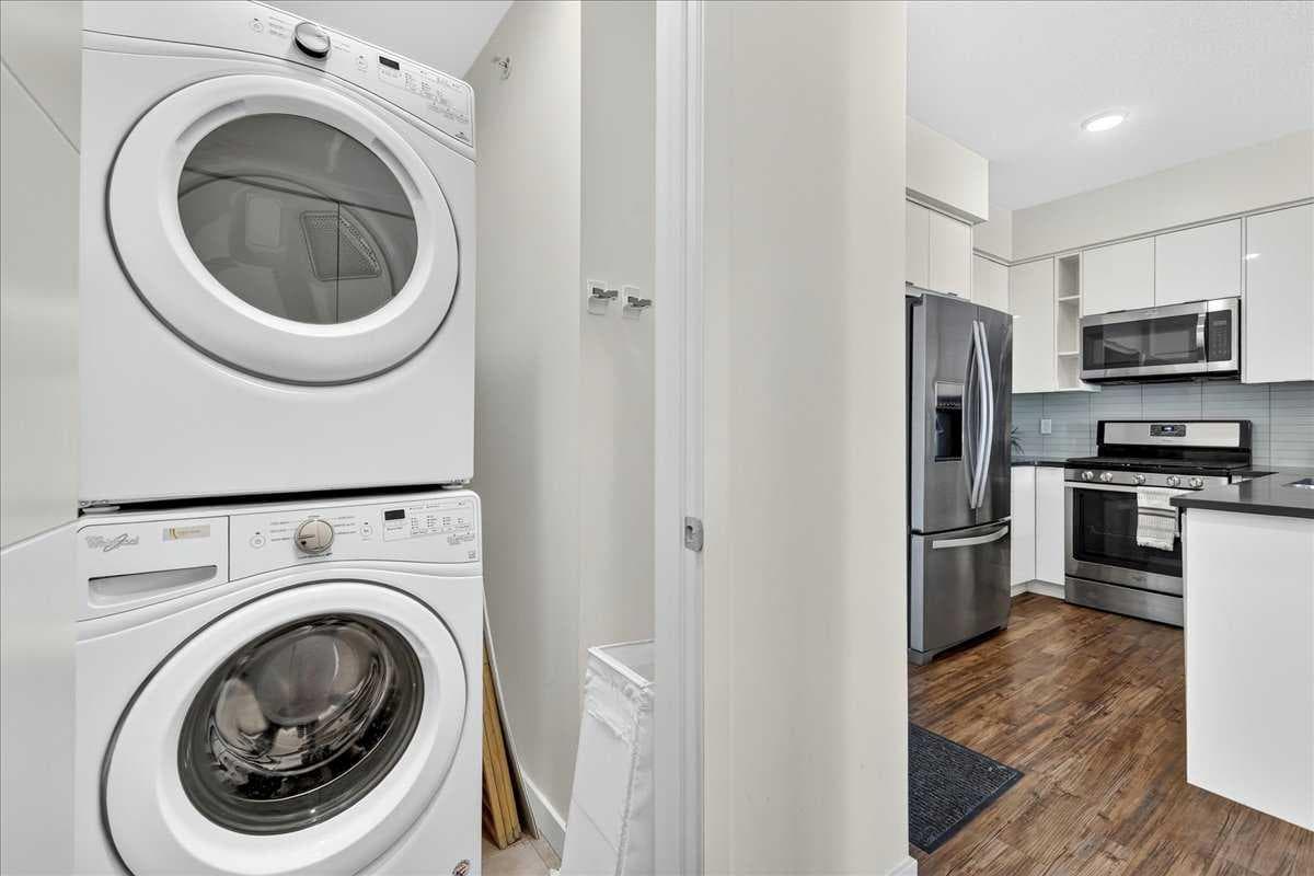 411, 120 18 Avenue SW
