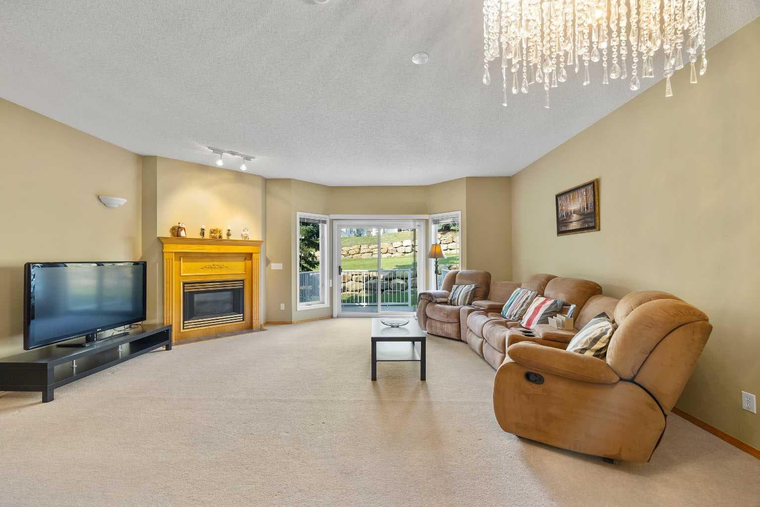 36 Hamptons Link NW