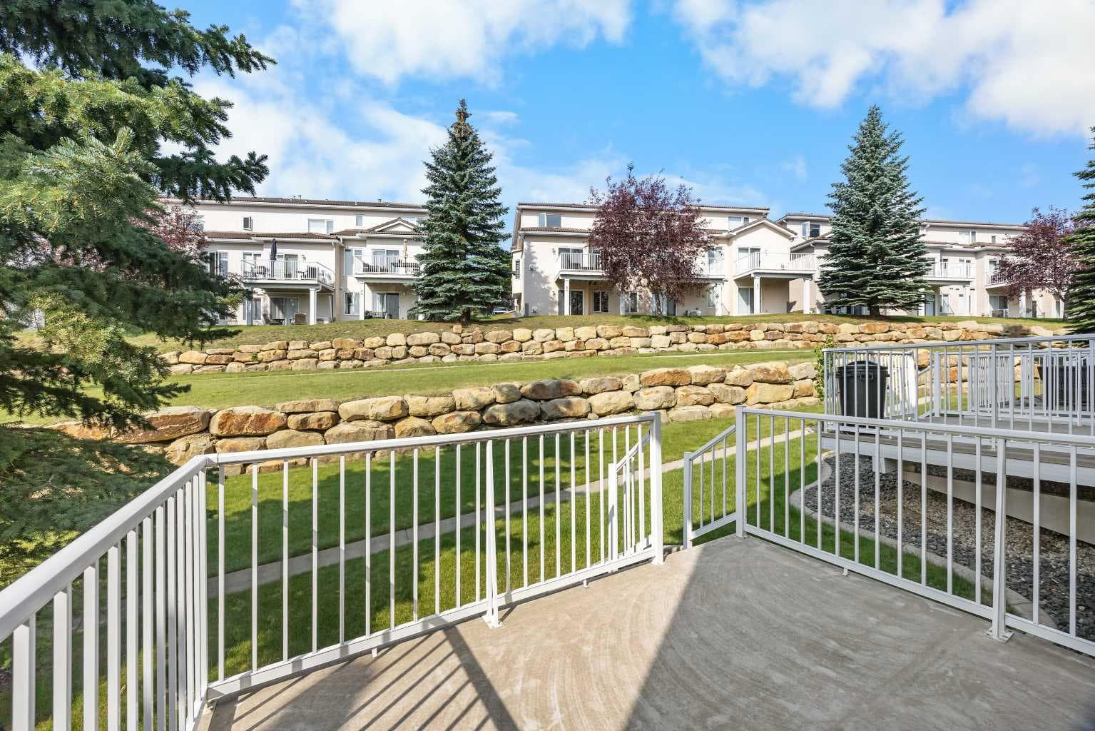 36 Hamptons Link NW