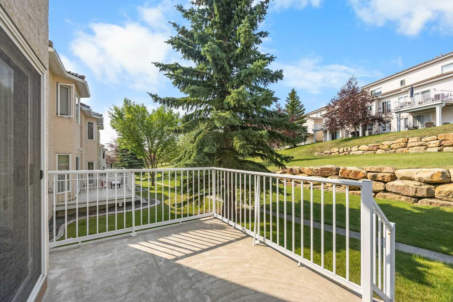 36 Hamptons Link NW