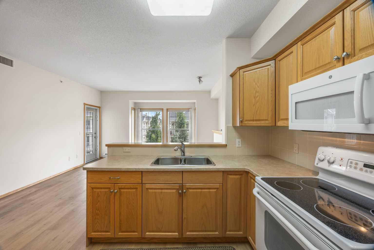 2458, 151 Country Village Road NE