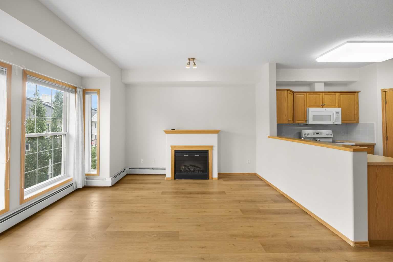 2458, 151 Country Village Road NE