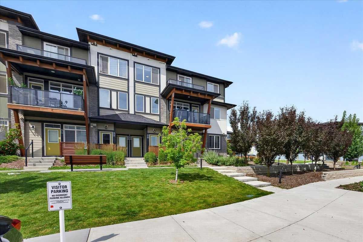 79, 230 Seton Passage SE