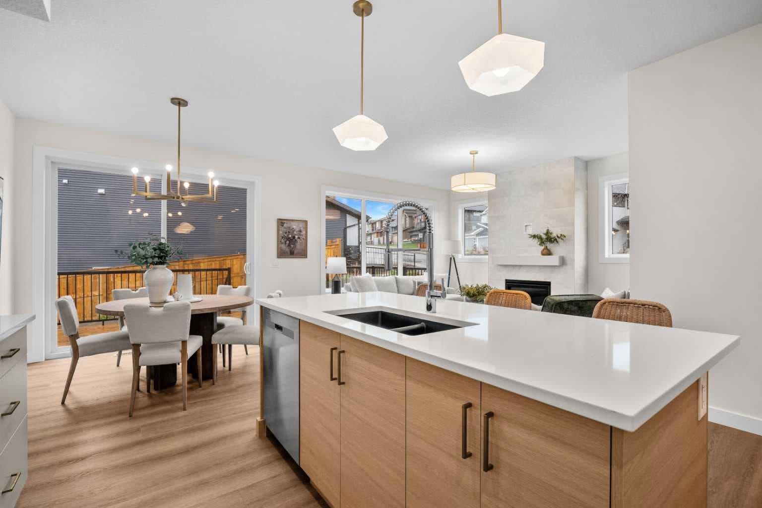 305 Precedence View 