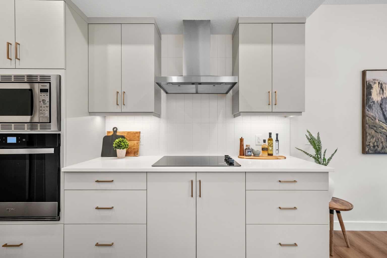 305 Precedence View 