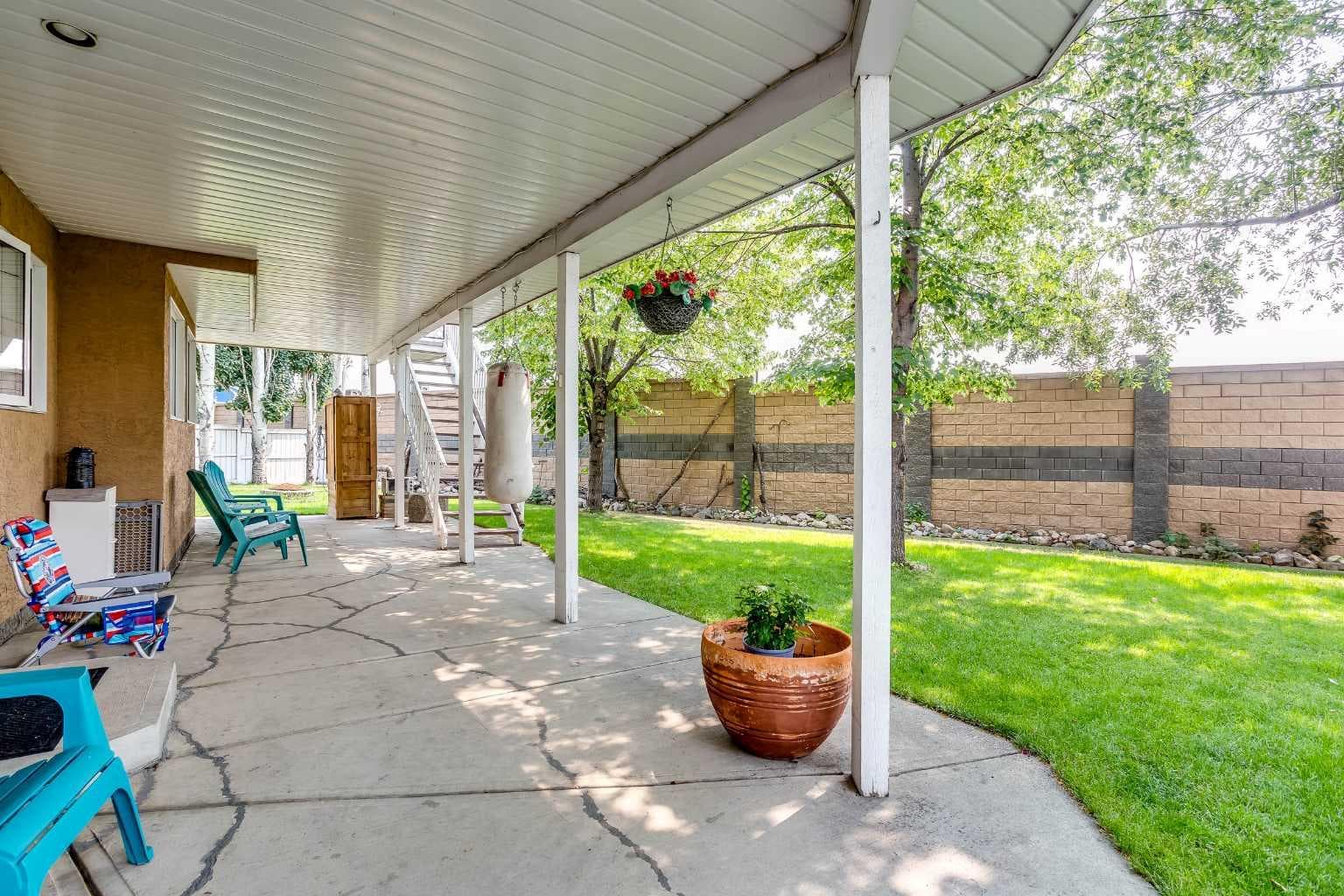 128 Waterstone Place SE