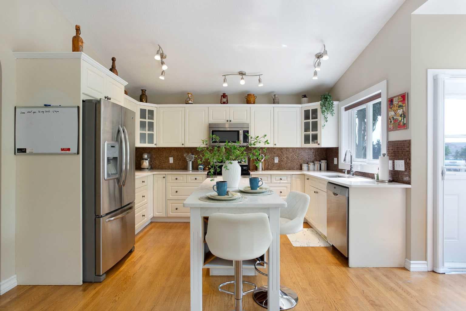 128 Waterstone Place SE