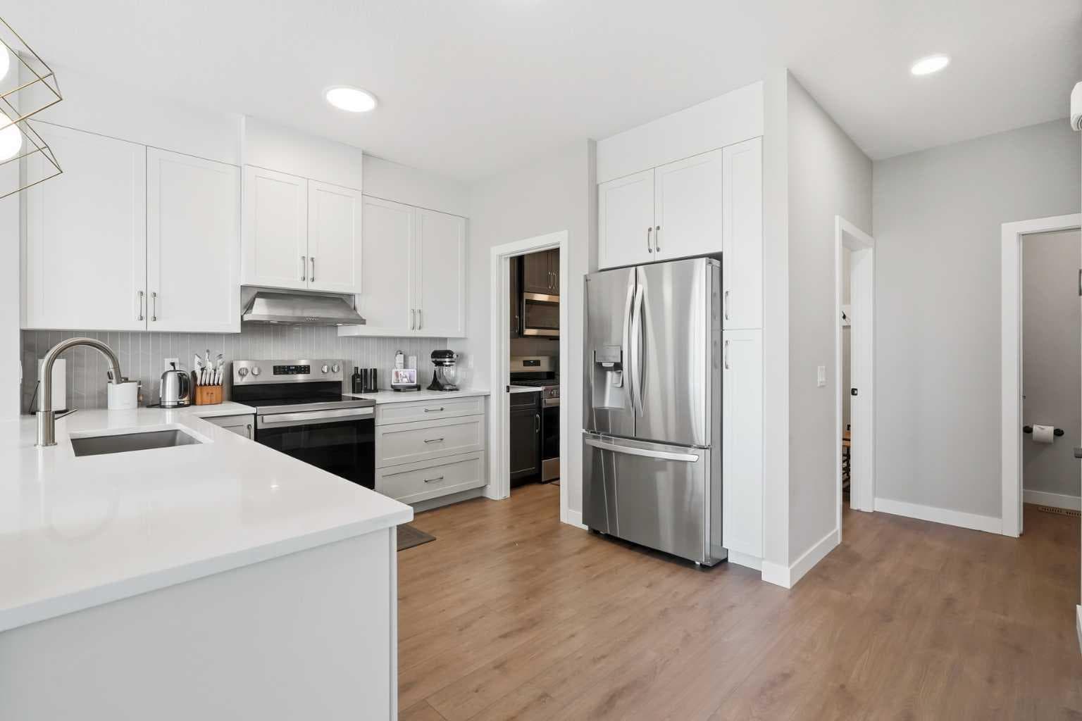 143 Belvedere Crescent SE