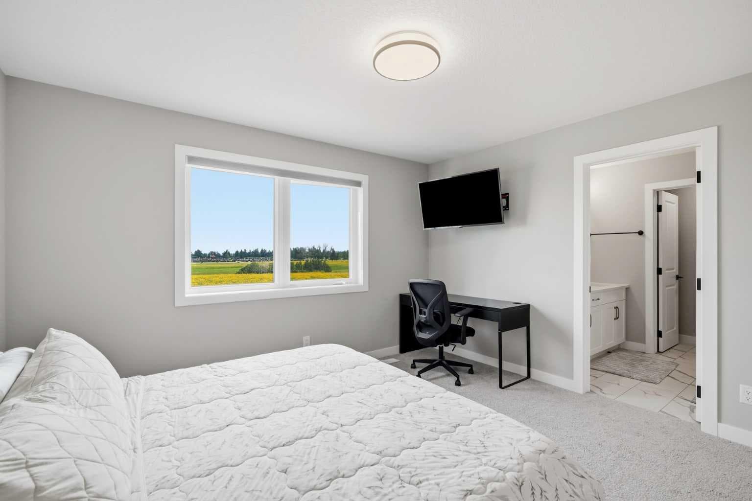 143 Belvedere Crescent SE